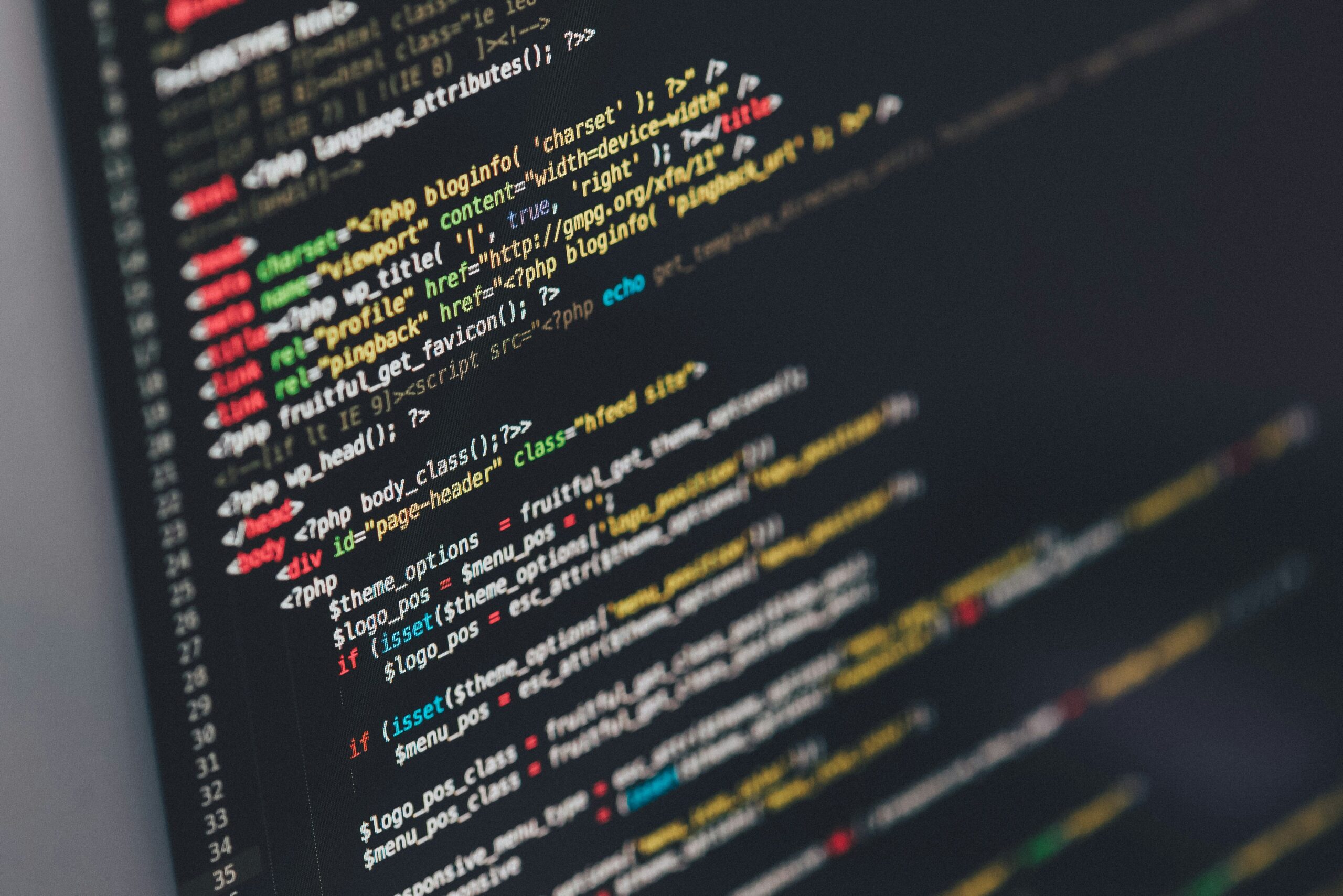 Sztuczna inteligencja w obsłudze klienta: Jak Qmatic AIVA i AI Chat rewolucjonizują Customer Journey